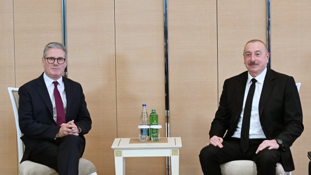 İlham Əliyev Böyük Britaniyanın Baş nazirini QƏBUL ETDİ - FOTO/VİDEO