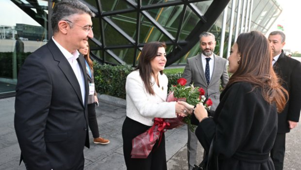Albaniya Parlamentinin sədri Azərbaycana gəldi &ndash; FOTO 