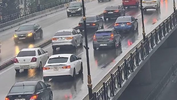 Bakıda tıxac olan yollar - SİYAHI