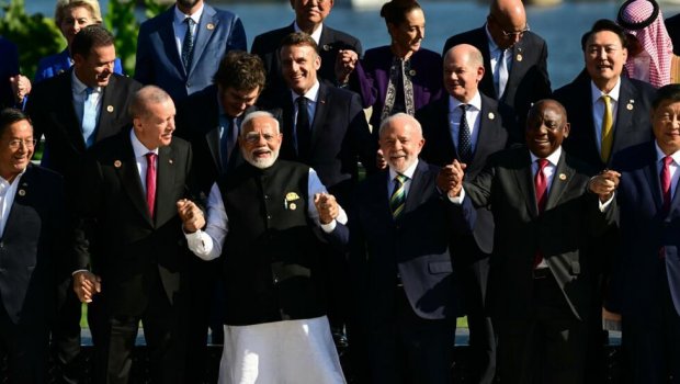 G20 liderləri foto çəkdirərkən Baydeni gözləmədilər – ANBAAN VİDEO