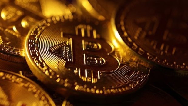 REKORD: Bitcoinin qiyməti 97 min dolları keçdi - FOTO