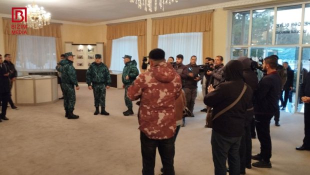 Jurnalistlər DSX-nin "Şəmkir" Sərhəd Dəstəsinin qərargahında &ndash; FOTO 