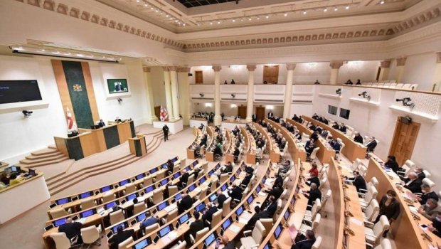 Gürcüstan parlamentində tək bir fraksiya yaradıldı