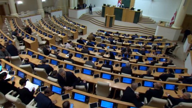 Gürcüstan parlamenti hökumətin yeni tərkibini təsdiq etdi
