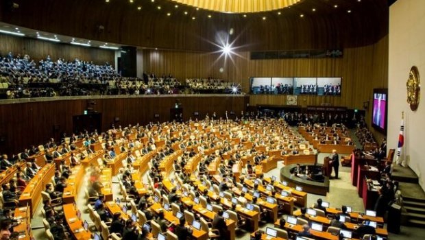 Cənubi Koreya parlamenti hərbi vəziyyəti LƏĞV ETDİ