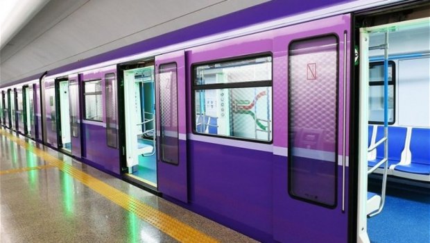 Bakı metrosunda yenə YUBANMA oldu - FOTO