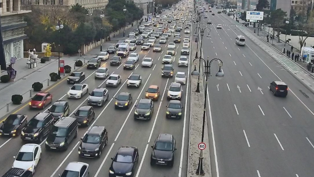 Sürücülərə XƏBƏRDARLIQ: Bu yollarda tıxac var &ndash; SİYAHI