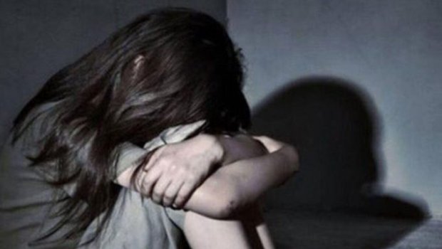 Beyləqanda DƏHŞƏT: 13 yaşlı qızını öz sevgilisi ilə görüşdürdü&hellip;