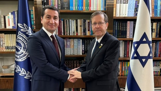 Hikmət Hacıyev İsrail Prezidenti ilə görüşdü &ndash; FOTO 