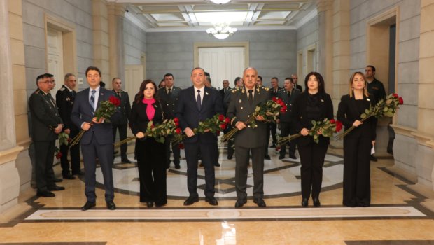 Hərbi Prokurorluqda Ulu Öndər Heydər Əliyevin vəfatının 21-ci ildönümü ilə bağlı anım mərasimi keçirildi - FOTO