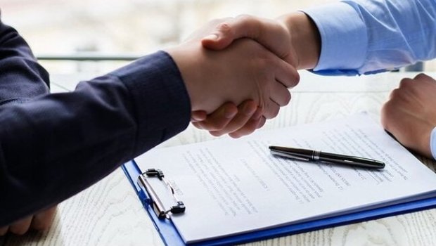İşə düzəltmə şirkətlərinin DƏLƏDUZLUĞU &ndash; İnsanlardan pul alıb niyə geri dönüş ETMİRLƏR?