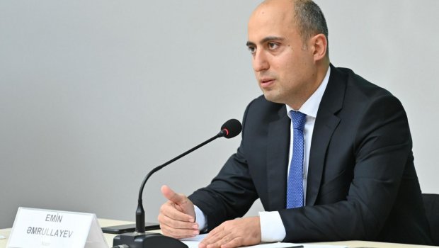 Nazir məktəblərdə pul yığılması ilə bağlı iddialara münasibət bildirdi