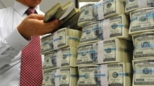 Vəzifəli şəxslər 1 milyonu aralarında belə bölüblər - DETALLAR