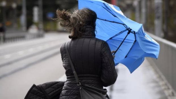 FAKTİKİ HAVA: Bu ərazilərdə güclü külək əsib