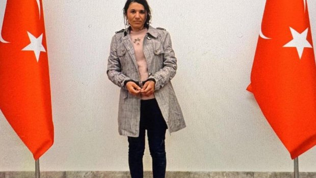 PKK-nın qadın terrorçusu Türkiyə ordusuna təslim oldu