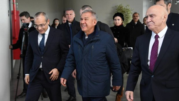 Rüstəm Minnixanov Cəbrayıl, Qubadlı və Zəngilan rayonlarına 3 mikroavtobus hədiyyə etdi - FOTO/VİDEO