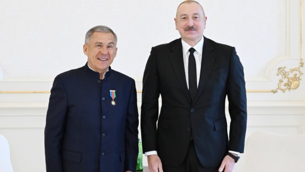 Rüstəm Minnixanov &ldquo;Dostluq&rdquo; ordeni ilə təltif edildi - FOTO