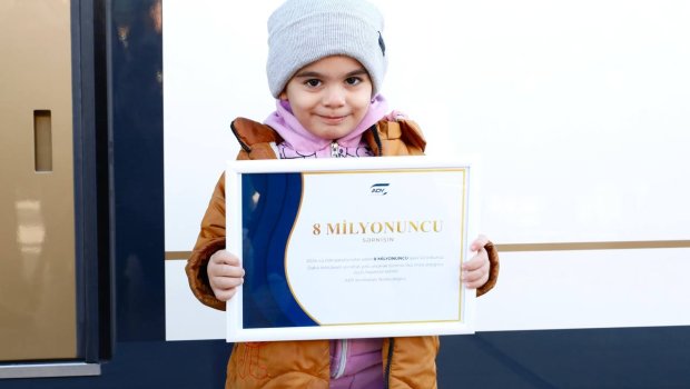 ADY-nin bu il 8 milyonuncu sərnişini &ndash; FOTO