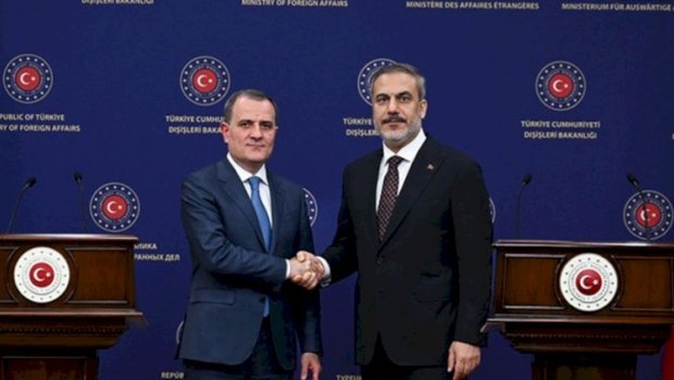 Hakan Fidan Azərbaycanın D-8-ə qoşulması münasibətilə TƏBRİK ETDİ