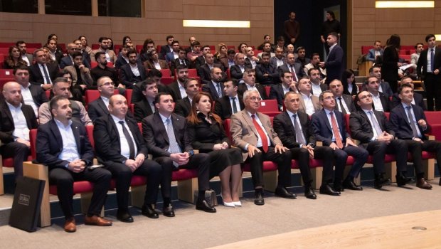 Veysəloğlu Şirkətlər Qrupunun əməkdaşları üçün ADA Universitetində təşkil edilən birillik təlim başa çatdı &ndash; FOTO