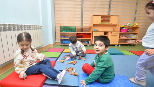 Bağçalara direktor vəzifəsinə işə qəbul üzrə test imtahanı KEÇİRİLİR