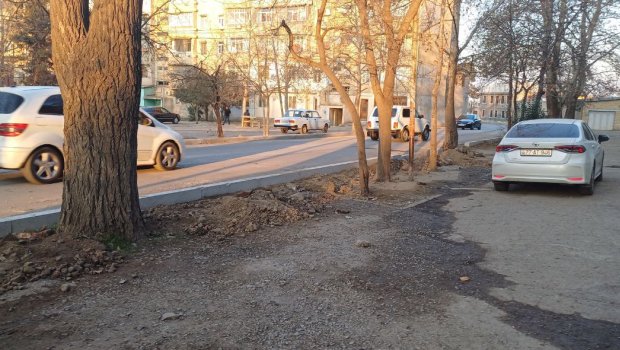 Gəncədə yeni təmir olunan yol bina sakinlərinin narazılığına səbəb oldu - ŞİKAYƏT - FOTO/VİDEO