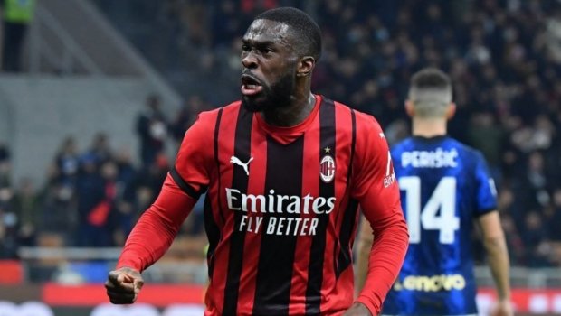 "Yuventus" "Milan"ın futbolçusunu transfer etmək İSTƏYİR