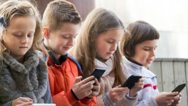 Cəmiyyətimizin ən populyar PLATFORMASI &ndash; &ldquo;Tiktok&rdquo; uşaqlara necə TƏSİR edir?