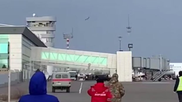 Qəza Aktau aeroportunun bir neçə kilometrliyində qeydə alınıb &ndash; YENİ VİDEO