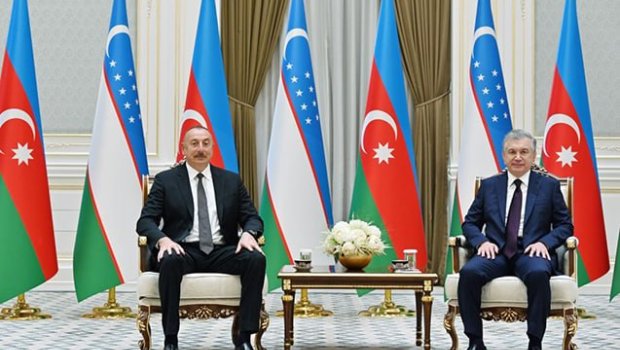 Şavkat Mirziyoyev İlham Əliyevə zəng etdi