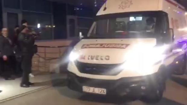 Bakıya gətirilən daha 7 yaralı Yeni Klinikaya YERLƏŞDİRİLDİ - VİDEO