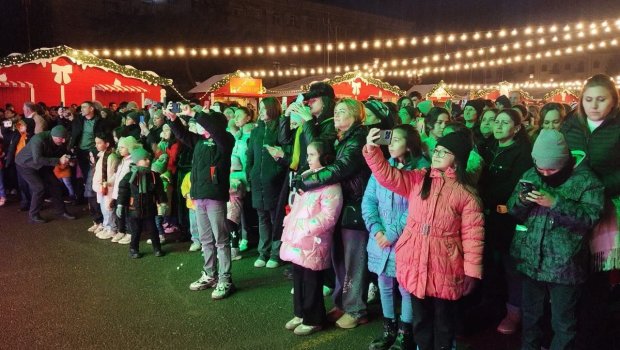 Xankəndidə Dünya azərbaycanlılarının Həmrəyliyi Günü və Yeni il münasibətilə konsert proqramı KEÇİRİLDİ - FOTO