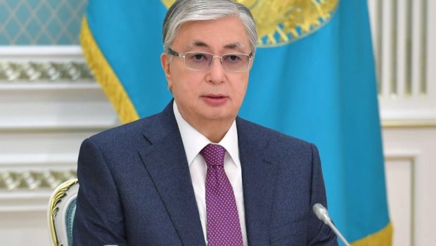 Tokayev təyyarə qəzası zamanı xilasetmə əməliyyatlarında fərqlənənləri təltif etdi
