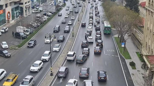 Hazırda paytaxtda sıxlıq olan yollar - FOTO
