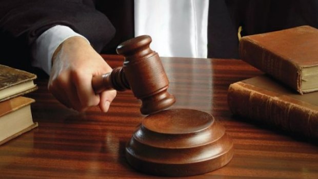 Dövlətin 1,2 milyon manatını mənimsəyən şəxslərin məhkəməsi başladı