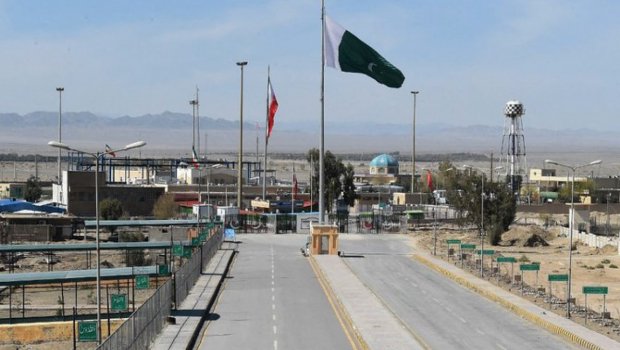Pakistanla sərhəddə iranlı hərbçi öldürüldü