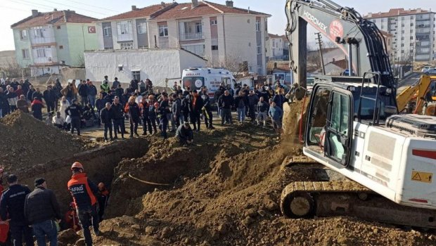 Ankarada FACİƏ: Tikinti sahəsi çökdü - ÖLƏNLƏR VAR