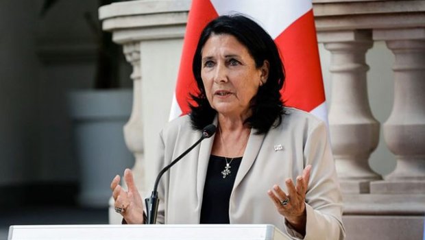 Zurabişvili ölkəsini Rusiyanın "pəncəsindən" qoparacağına SÖZ VERDİ