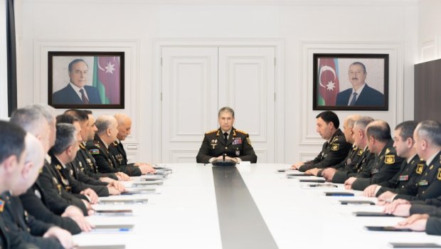 Vilayət Eyvazov müşavirə keçirdi, tapşırıqlar verdi &ndash; FOTO