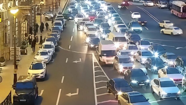 Paytaxt yollarında TIXAC VAR - FOTO