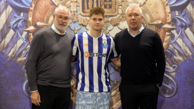 "Portu" 18 yaşlı belaruslunu TRANSFER ETDİ