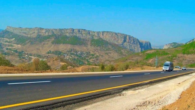 Azad edilmiş ərazilərdə yeni salınmış yollar &ndash; VİDEOSÜJET 