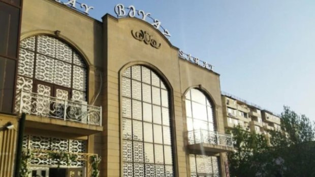 Bakıda məşhur şadlıq sarayında saxta alkoqollu içkilər aşkarlandı &ndash; FOTO