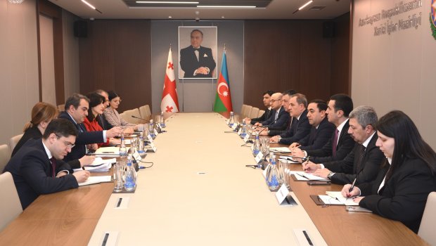 Azərbaycan və Türkiyə xarici işlər nazirlərinin geniş tərkibdə görüşü olub - FOTO