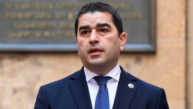 Gürcüstan parlamentinin sədri Makronu sərt TƏNQİD ETDİ