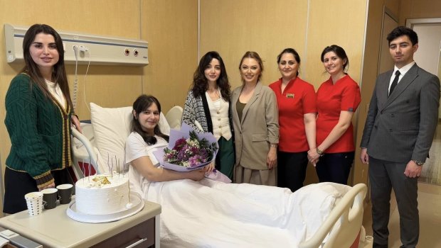 Təyyarə qəzasında sağ qalan Səlihət 17 yaşını qeyd etdi &ndash; FOTO/VİDEO