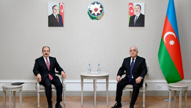 Əli Əsədov Cahit Bağçını fəaliyyət müddətinin bitməsi ilə əlaqədar qəbul etdi