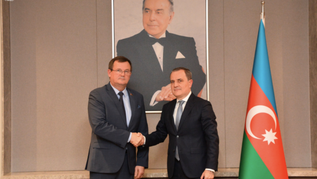 Ceyhun Bayramov Belarus səfirini diplomatik fəaliyyətini başa vurması münasibətilə qəbul etdi - FOTO