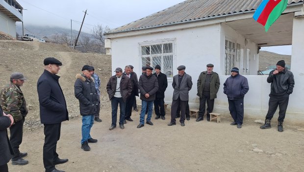Qusarın Yuxarı Tahircal kəndinin sakinləri problemlərini bölüşdülər - FOTO