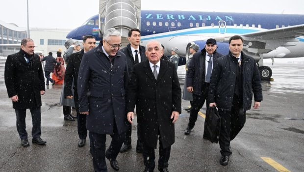 Əli Əsədov Qazaxıstana GETDİ - FOTO